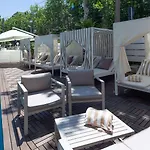 Western Maison B 4*