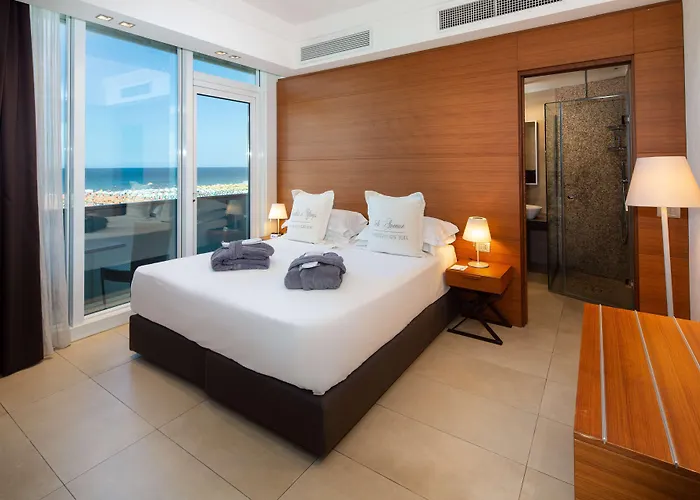 Western Maison B Hotel 4*