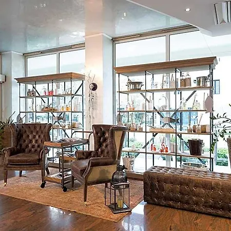 Hotel Western Maison B