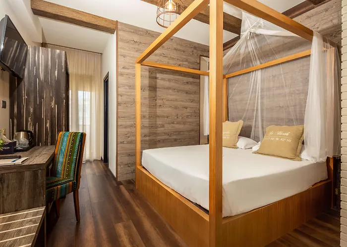 Hotel Western Maison B