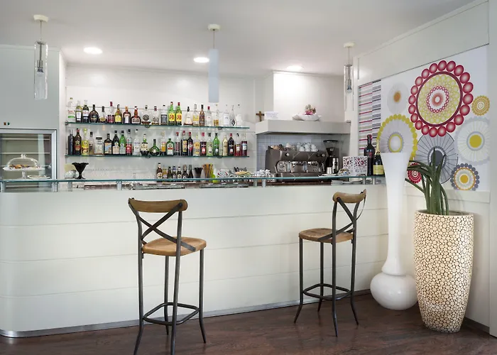 Western Maison B 酒店