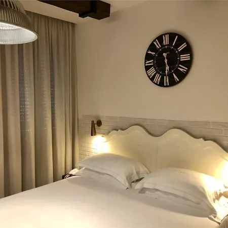 Western Maison B Hotel