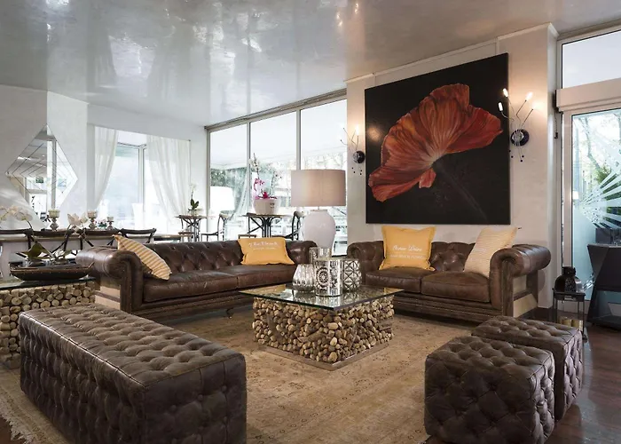 Otel Western Maison B