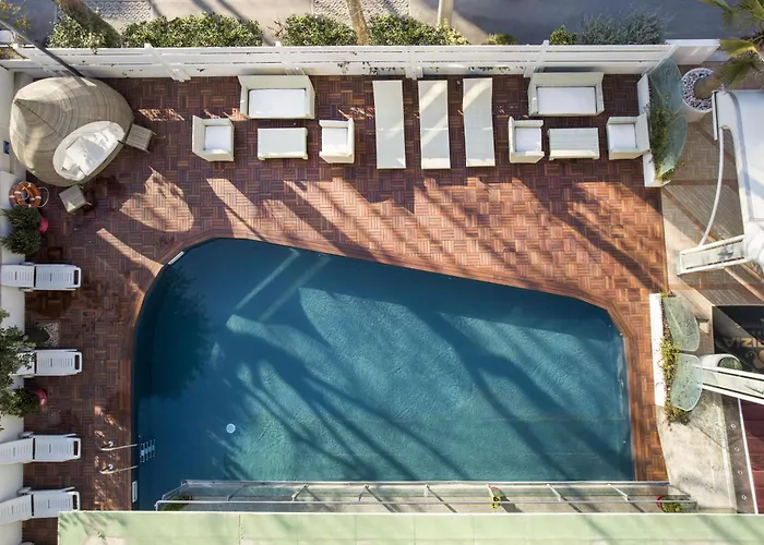 Ξενοδοχείο Western Maison B