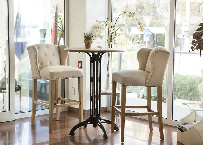 Western Maison B Ξενοδοχείο 4*