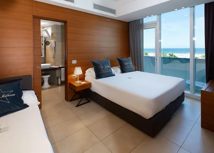 Western Maison B Ξενοδοχείο 4*