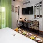 Hotel Western Maison B
