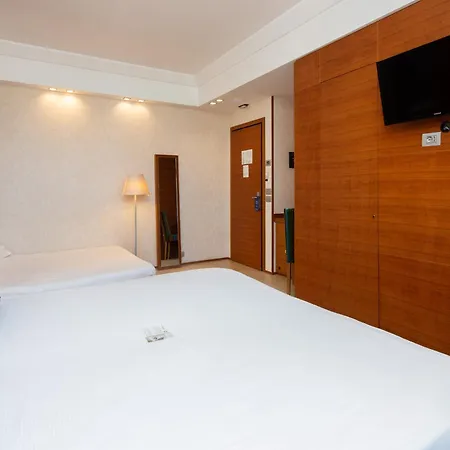 Western Maison B Hotel