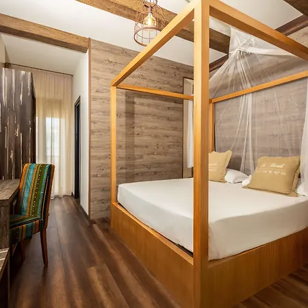 Hotel Western Maison B