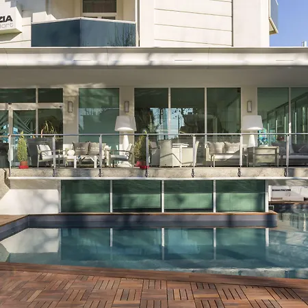 Western Maison B Rimini