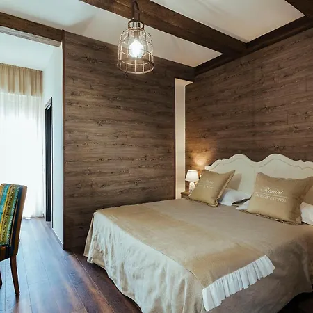 Western Maison B Rimini