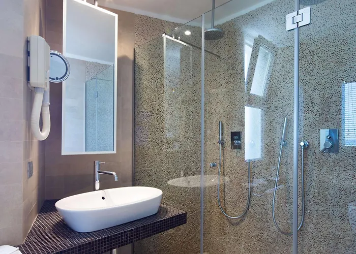 Western Maison B ريميني