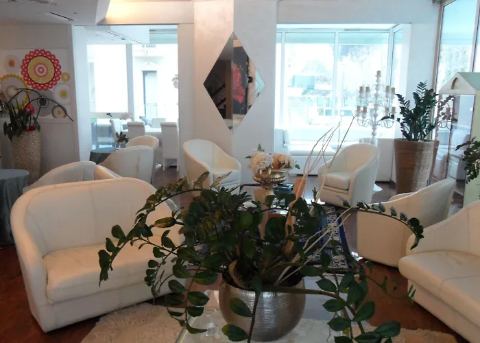 Western Maison B ريميني