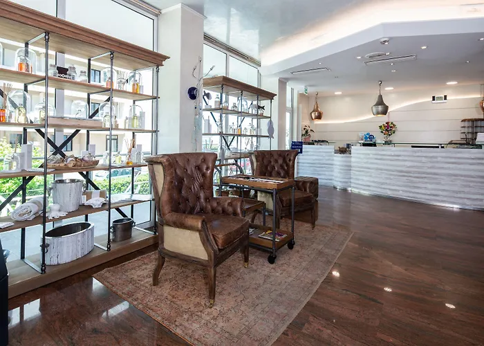 Western Maison B ريميني